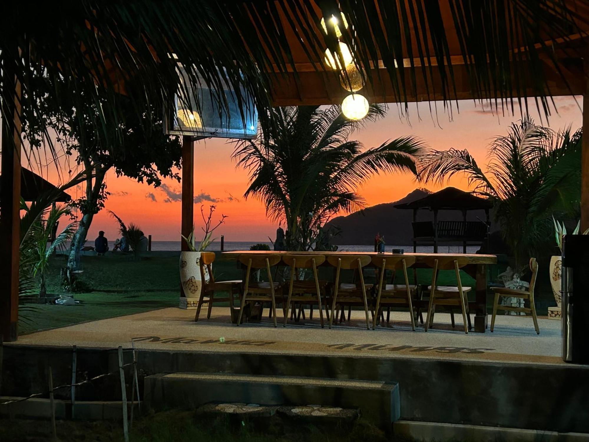 Mama Nings Beach Hotel Sekongkang Exterior foto